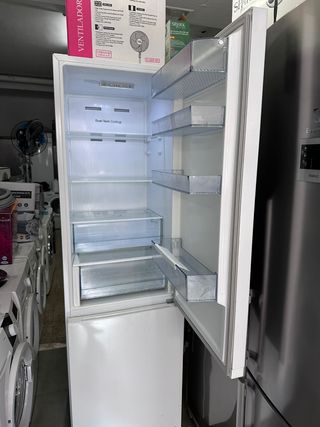 Nevera Hisense combi: con garantía transporte 