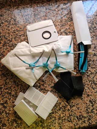 Recambios Conga: filtros, cepillos. NUEVO.