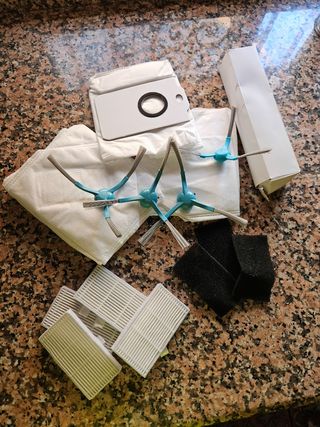 Recambios Conga: filtros, cepillos. NUEVO.