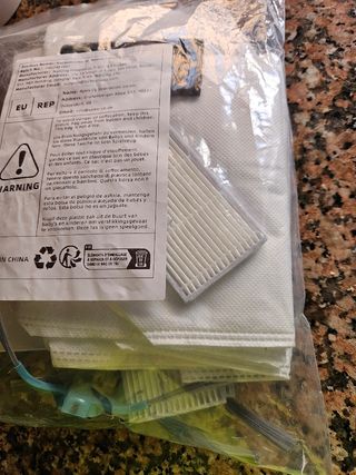 Recambios Conga: filtros, cepillos. NUEVO.