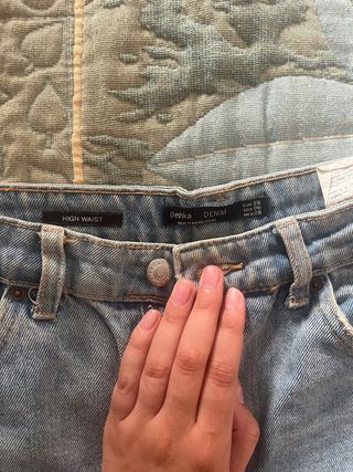 Shorts vaqueros Bershka - M