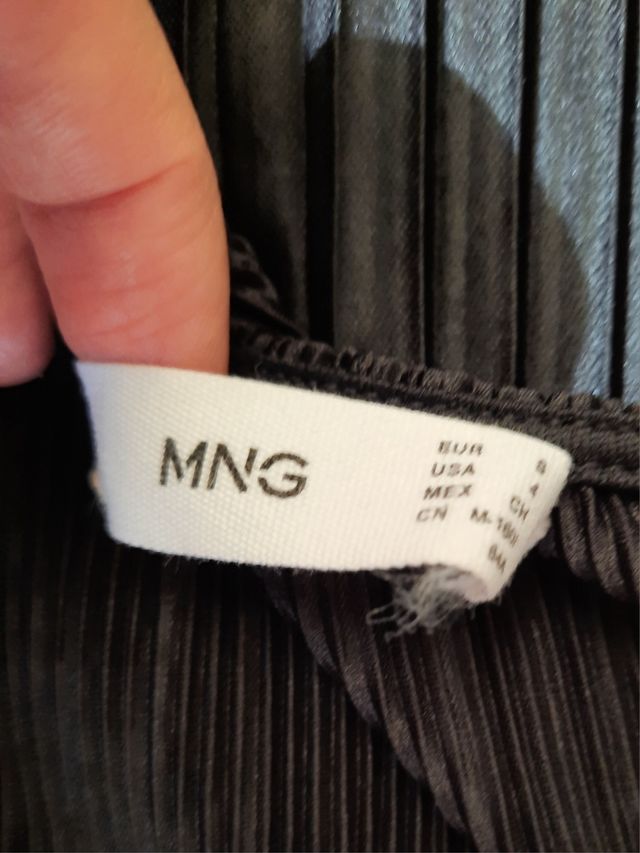 Vestido plisado Mango negro