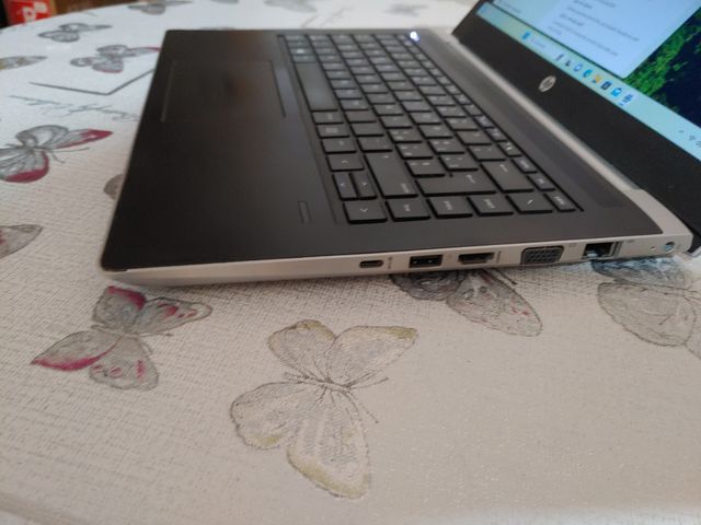HP Probook 440 G5 i5-8200,8gb.256ssd