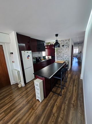 Piso c/terraza y garaje