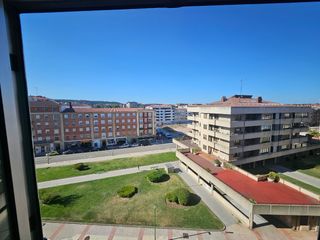 Piso c/terraza y garaje
