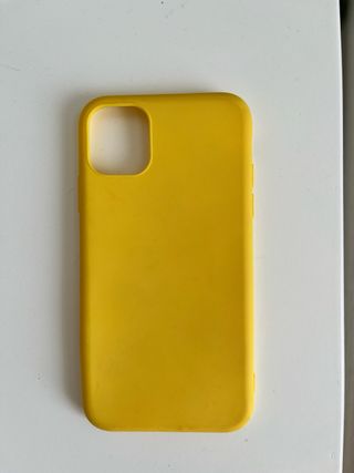 Fundas iPhone 11 rojas y amarillas