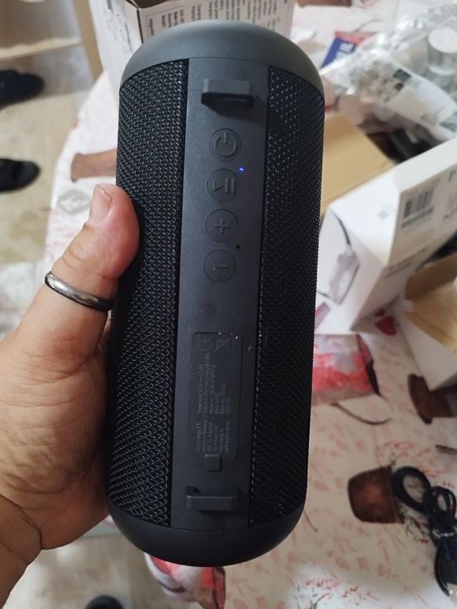 Rossland Speaker Bluetooth Nero IPX5


