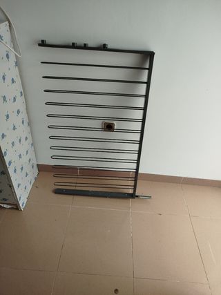 Pantalonera IKEA negra - metal