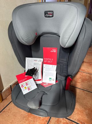 Britax Römer Kidfix II XP SICT