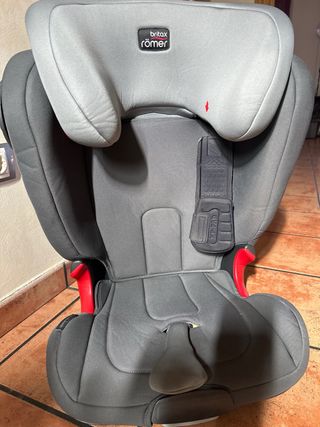 Britax Römer Kidfix II XP SICT