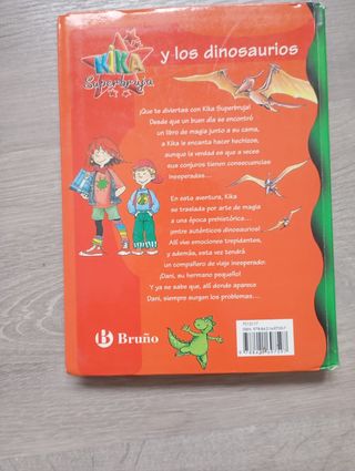 Kika Superbruja y los dinosaurios (Kika Superbr...