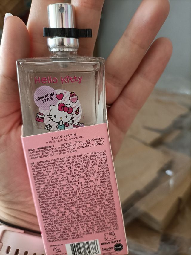12 Mini perfumes Hello Kitty
