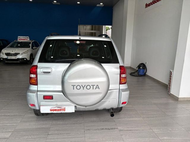 Toyota RAV4 2004