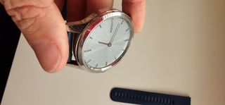 Garmin vivomove Luxe Azul y Plata