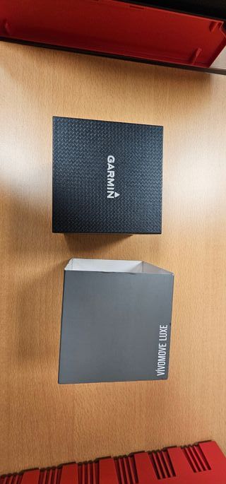 Garmin vivomove Luxe Azul y Plata