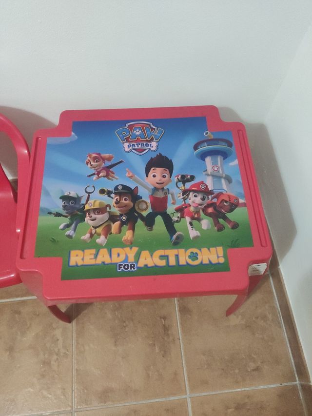 Mesa y silla patrulla canina infantil