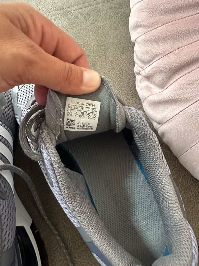 Zapatillas Adidas Gris - Deportivas