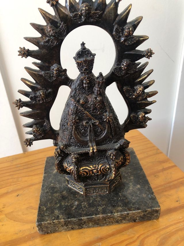 Virgen de la Cabeza: Estatuilla