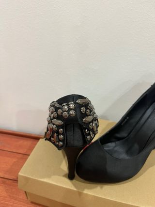 Zapatos negros fiesta- tacón