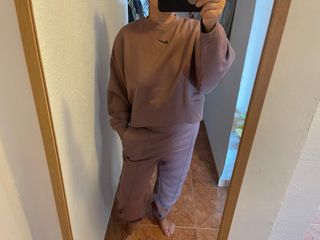Chándal Nike marrón mujer M
Se hace rebaja .