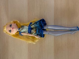 Muñeca Ever After High Blondie