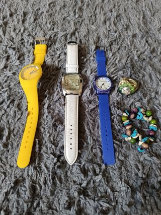 3 Orologi + Gioielli: Lotto Accessori