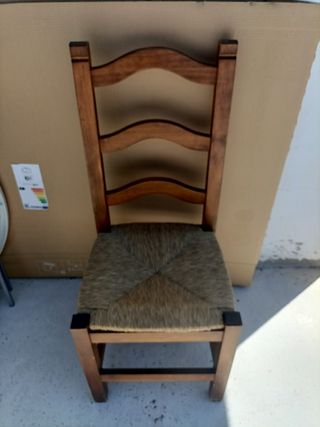 Silla madera enea marrón