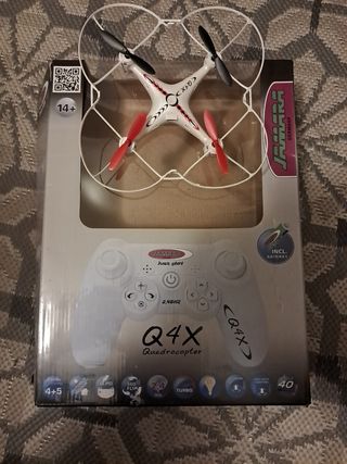 Dron Q4X Just Play - Quadricóptero