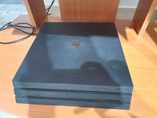 PS4 Pro (PlayStation 4 Pro) 1TB - nera
