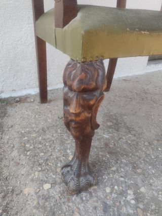 Sillón madera tallada escritorio antiguo