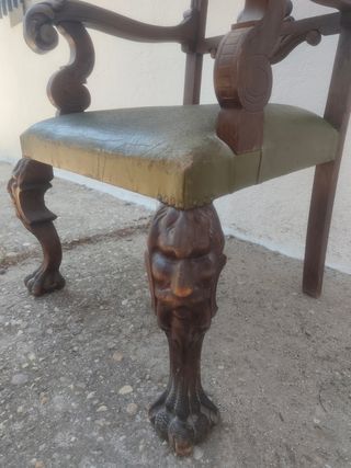 Sillón madera tallada escritorio antiguo