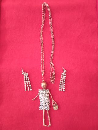 Collar y pendientes muñeca brillantes