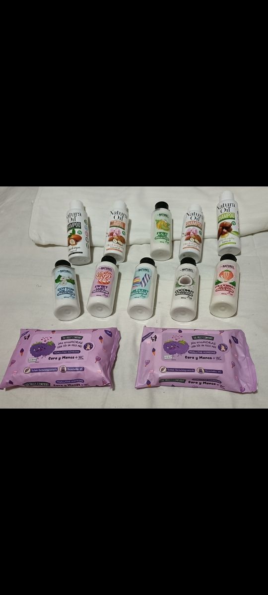 Leche Corporal NaturOil, champú y toallitas