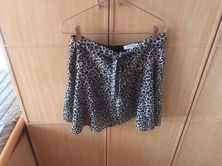 Monísima faldita estampada de Morgan.