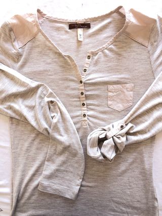 Camiseta Bershka beige talla M