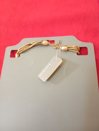 Collar Parfois dorado y rojo