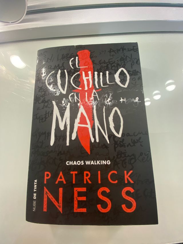 El cuchillo en la mano - Patrick Ness