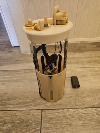Bomba Combustible usada