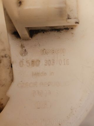 Bomba Combustible usada