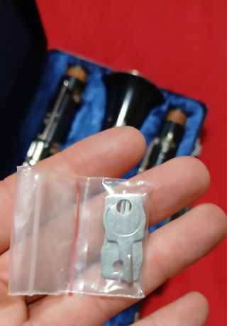 Clarinete B12 logo grabado
