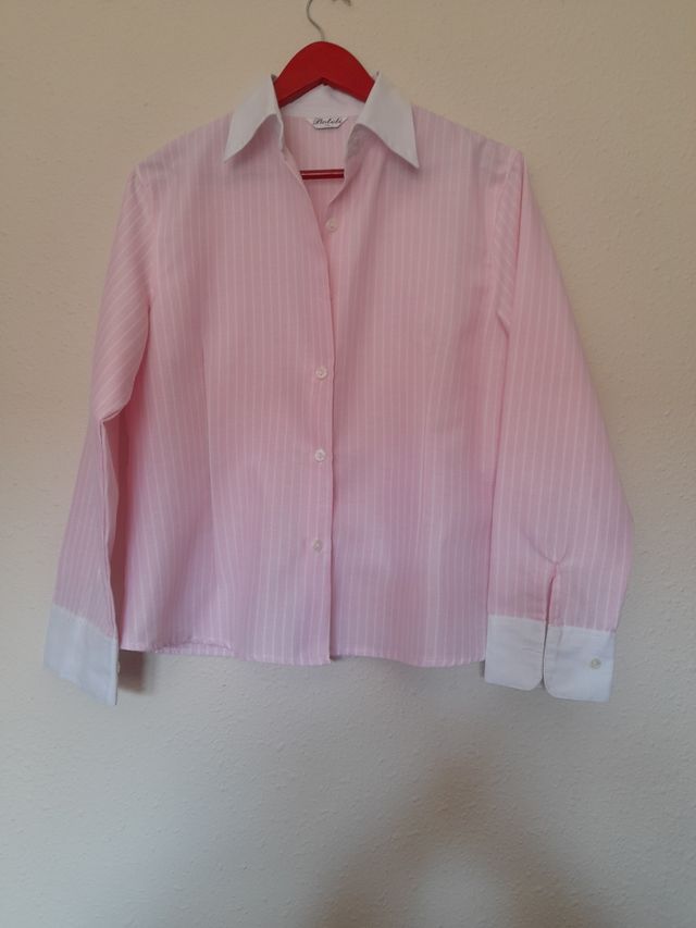 Camisa rosa rayas blancas