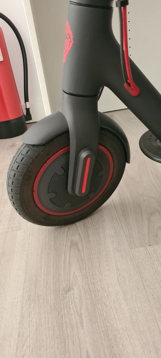 Patinete Xiaomi Pro eléctrico + Cargador original.