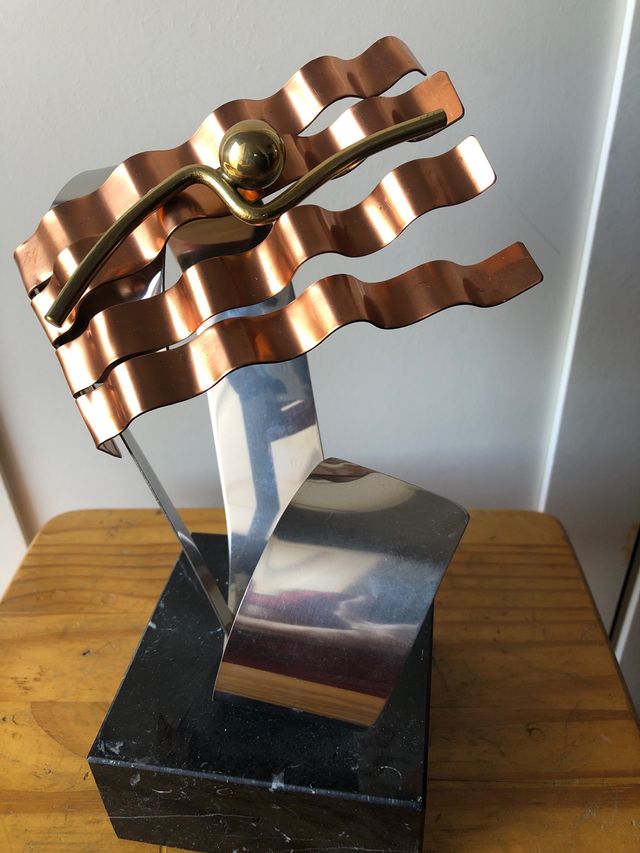 Trofeo natación acero bronce Bipen 23cm de alto.