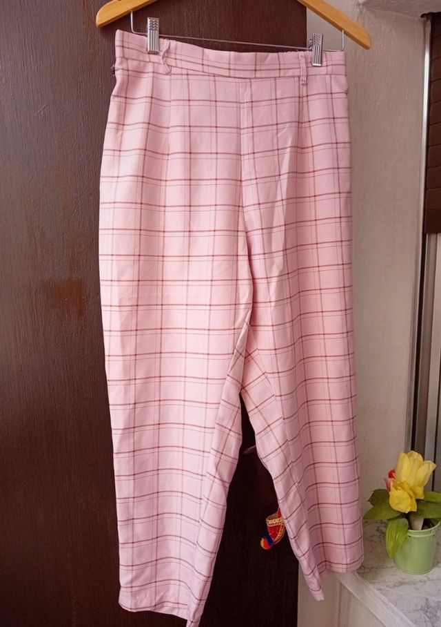 Pantalón cuadros rosa Shein
