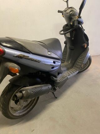 Suzuki Katana 50cc: ¡Scooter en buen estado!