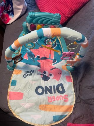 Alfombra actividades bebé piano