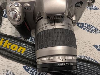Nikon F55 - Cámara réflex analógica
