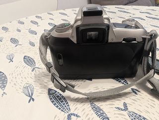 Nikon F55 - Cámara réflex analógica