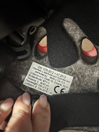 Casco Molto: Rojo con estrella