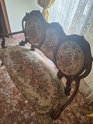 Sofá y 2 sillones isabelinos